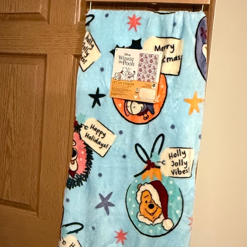 Blue Winnie‎ The Pooh Christmas Ornament Throw Blanket 50x70in NWT